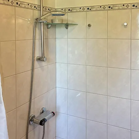 3 Bedroom Beautiful In * Eskebjerg